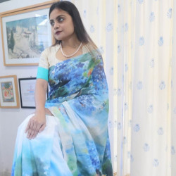 শাড়ী